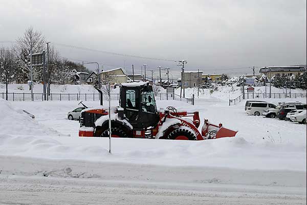 電纜故障測(cè)試儀鏟雪車(chē)現(xiàn)場(chǎng)